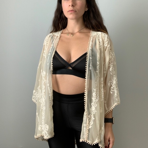 Flowy Kimono from UO - Picture 2 of 8